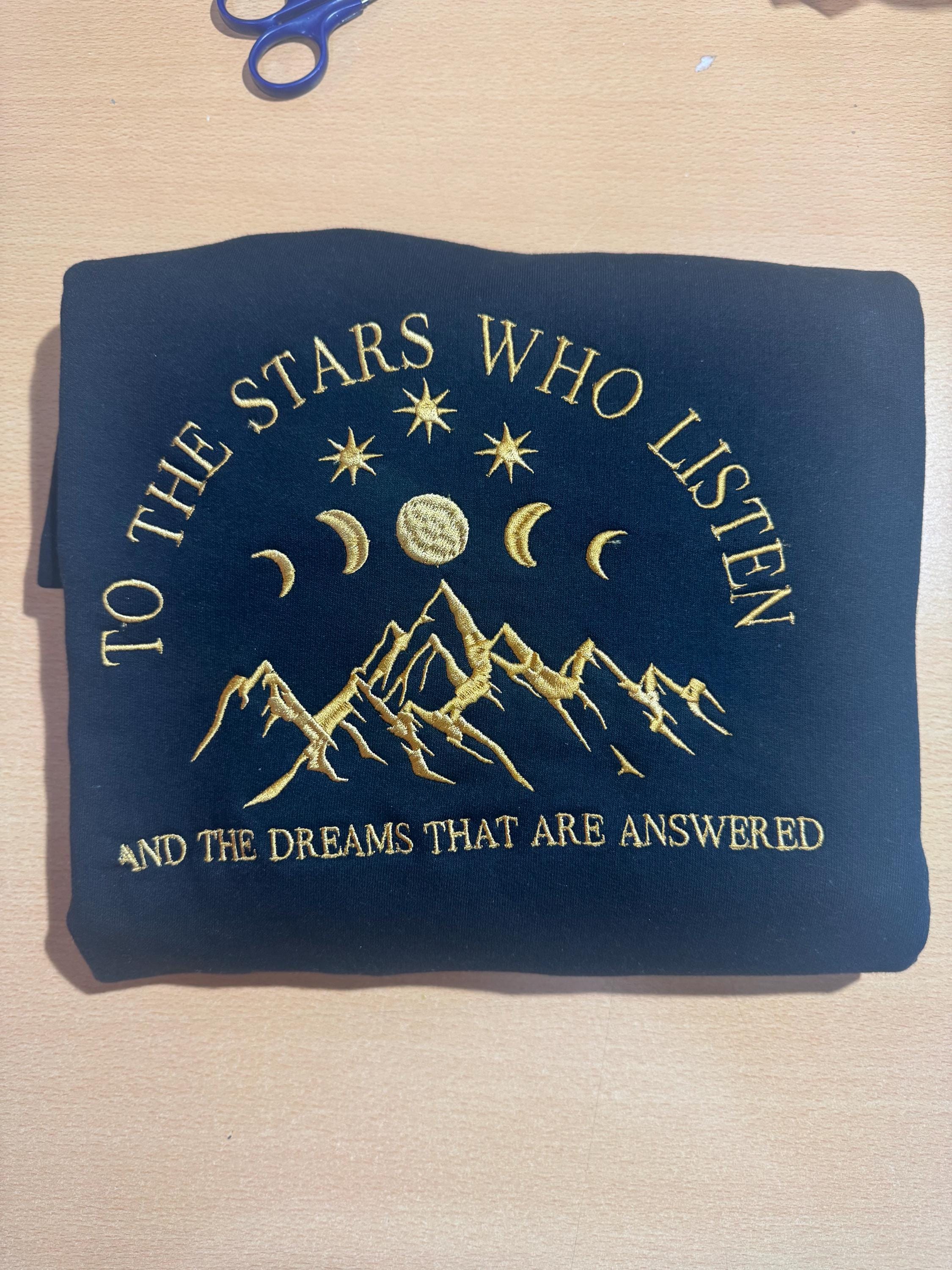 Embroidered 'Stars Who Listen' Sweatshirt - Velaris Unisex Jumper